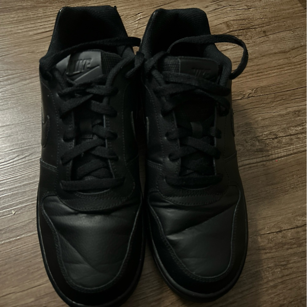 Nike black basketball. Good condition lightly used.